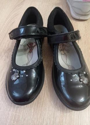 Лакові туфлі clarks 34 розмір