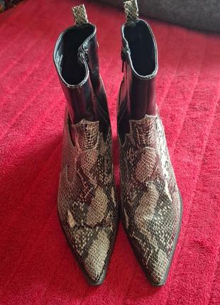 Современные казаки р.37,5-38
