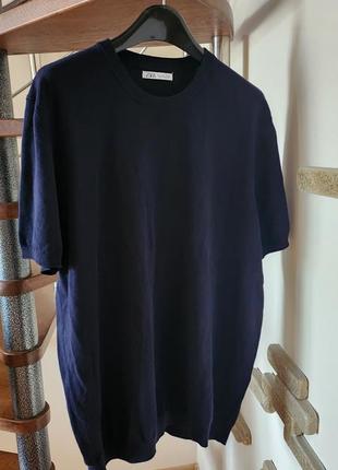 Супер стильна схожа на светр трикотажна футболка zara