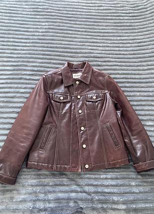 Бордовый жакет