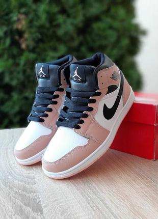 Кроссовки nike air jordan 1 высокие белые с черным и пудрой