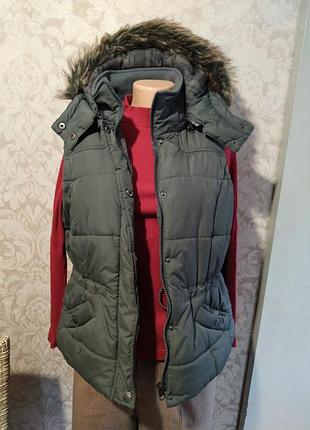 Легесенька жилетка lee cooper