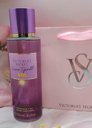 Парфюмированный мист для тела и волос love spell sol victoria’s secret.