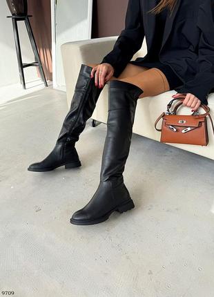 Крутые зимние кожаные ботфорты теплые на меху