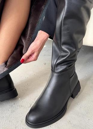 Крутые зимние кожаные ботфорты теплые на меху
