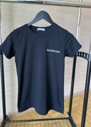 Футболка жіноча