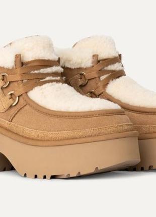 Нова 🔥 2025 модель ботинок ugg на платформе и шнуровке на овчине