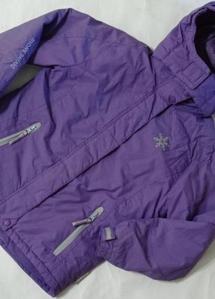 Куртка зима фирма bodyguard на 9-10 лет на 140 см