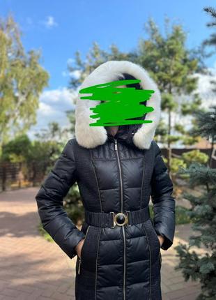 Женский пуховик с песцовым воротником