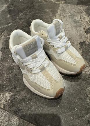 Кроссовки next новые