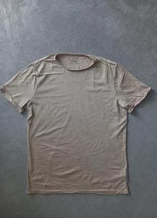 Брендова футболка tu.