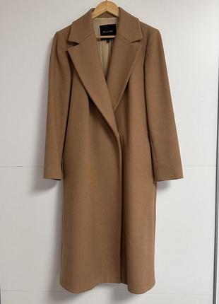Пальто кольору кемел massimo dutti