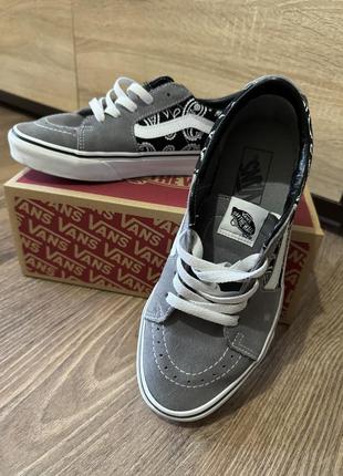 Кеди vans