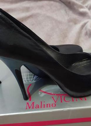 Класичні туфлі нат. шкіра 39 р