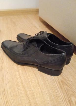 Мужские кожаные туфли