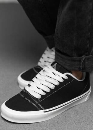 Мужские кроссовки