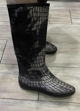Резиновые сапоги