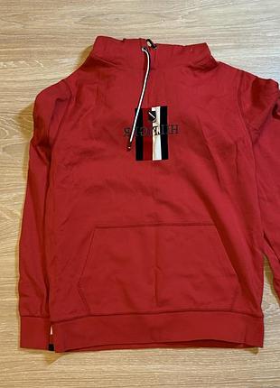 Худі червоного кольору для чоловіків tommy hilfiger
