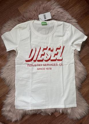 Нова футболка diesel