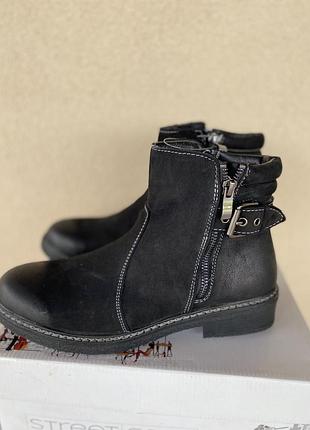 Ботинки женские