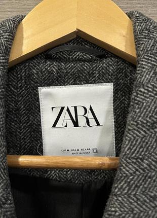Сіре пальто zara
