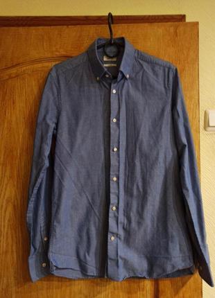 Классная мужская рубашка рубашка 44-46 -m длина 70 рукав 62 полугрудь 48 без дефектов...