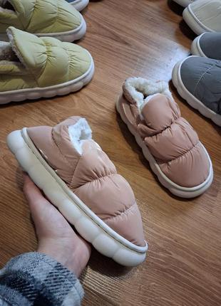 Дутики, тапочки, тапки, калоши, угги