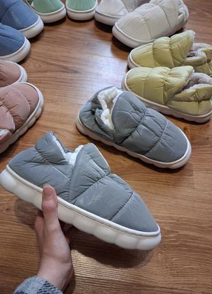 Дутики, тапочки, тапки, калоши, угги