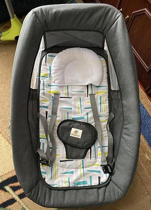 Заколихуючий центр ( шезлонг) mastela