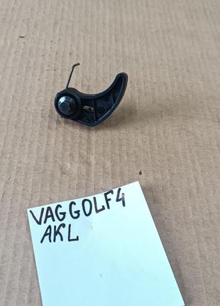 Натягувач ланцюга оливного насоса на vw akl golf octavia, audi, seat, bora,polo 06a115130 vag