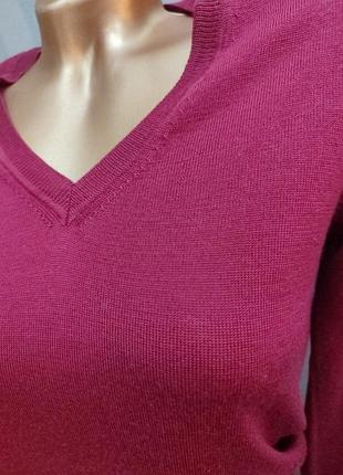 Красивый шерстяной пуловер uniqlo 2
