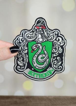 Нашивка, патч "эмблема факультета слизерин. гарри поттер. harry potter" (наш0196)