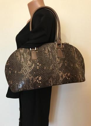 Обьемная сумка кожа италия.