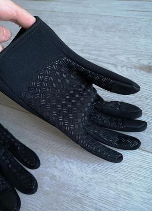 Перчатки с сенсорными пальцами. новые размер m-l