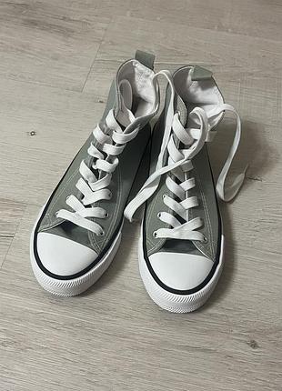 Кеди жіночі