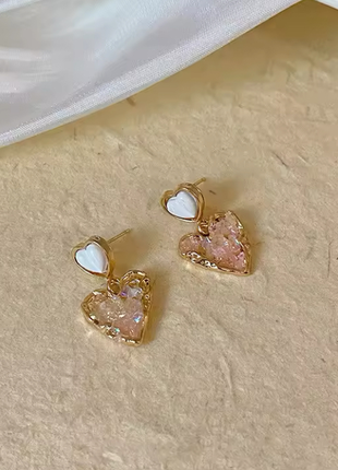 Серьги сердца со вставками
