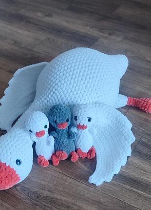 Гусь-обнимсь, семья с детками