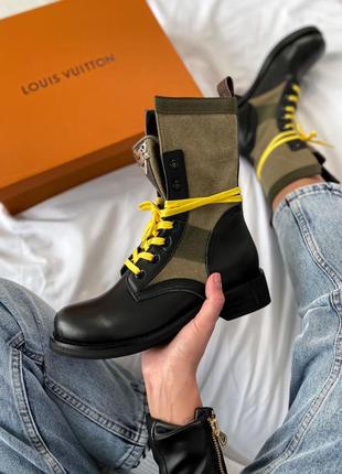 Женские сапоги в стиле louis vuitton