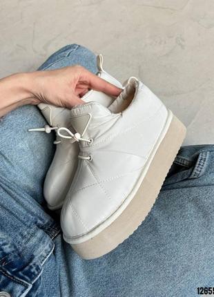 Молочные женские зимние дутики ботинки ботинки из плащевки на высокой подошве утолщенной