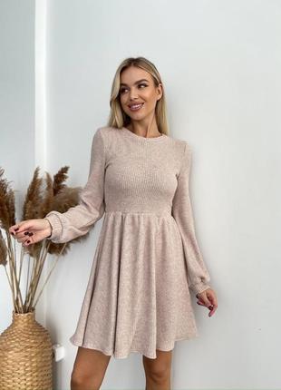 Сукня (плаття) жіноча коротка міні з довгим рукавом машинна в'язка 42-48 бежева