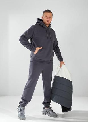 Чоловічий спортивний костюм з жилеткою