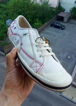 Новые винтажные женские кеды кроссовки cat caterpillar sly
p304048