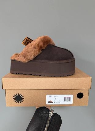 Тапочки угги ugg chukka boots en cuir a lacets beige homme