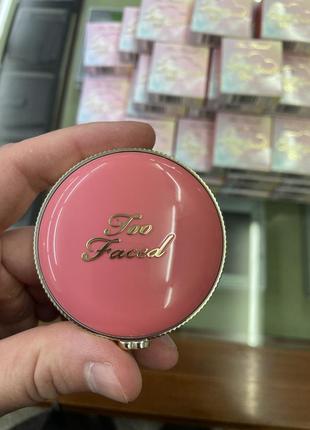 Рум'яна too faced golden hour2 фото