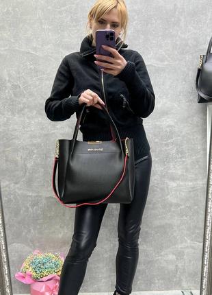 Женская стильная и качественная сумка из искусственной кожи черная с красным3 фото