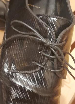 Кожаные туфли лак бренд hugo boss