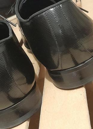 Кожаные туфли лак бренд hugo boss