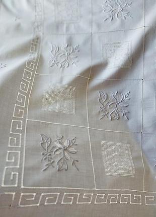 Вінтаж 👌 невелика, дуже ніжна гаптована скатертина з вишивкою, 77х78 кремового кольору😍👍