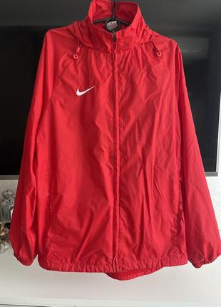 Легкая ветровка nike