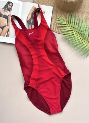 Слитный спортивный купальник nike